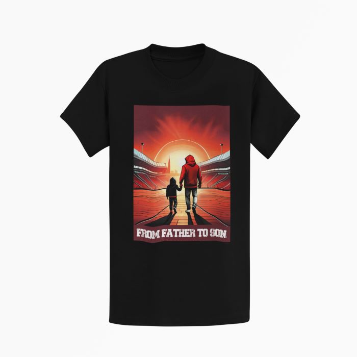 T-shirt met print van vader en zoon die samen naar een stadion lopen bij zonsondergang – symbool voor voetbal en familie.