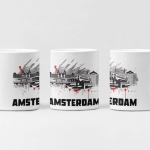amsterdam mok, wit, zwart-witte skyline, graffiti achtergrond rood wit zwart, naam “Amsterdam” onderaan, supportersdesign, urban streetwear, supporterskantine, fanartikel