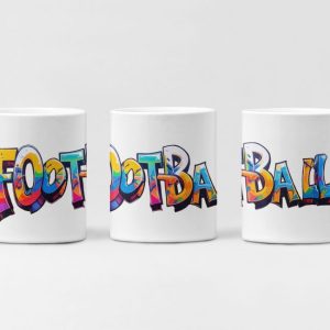 Witte mok met FOOTBALL-graffiti ontwerp in kleurrijke letters, geschikt voor kinderen.