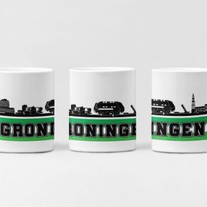groningen mok, wit, groen wit strepen, zwart wit skyline, stadion in het midden, stadsnaam, supportersdesign, supporterskantine, voetbal fan, fanartikel