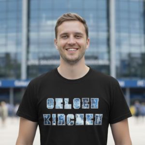 Man met GELSENKIRCHEN T-shirt met blauw-wit stadsdesign – Supporterskantine.nl